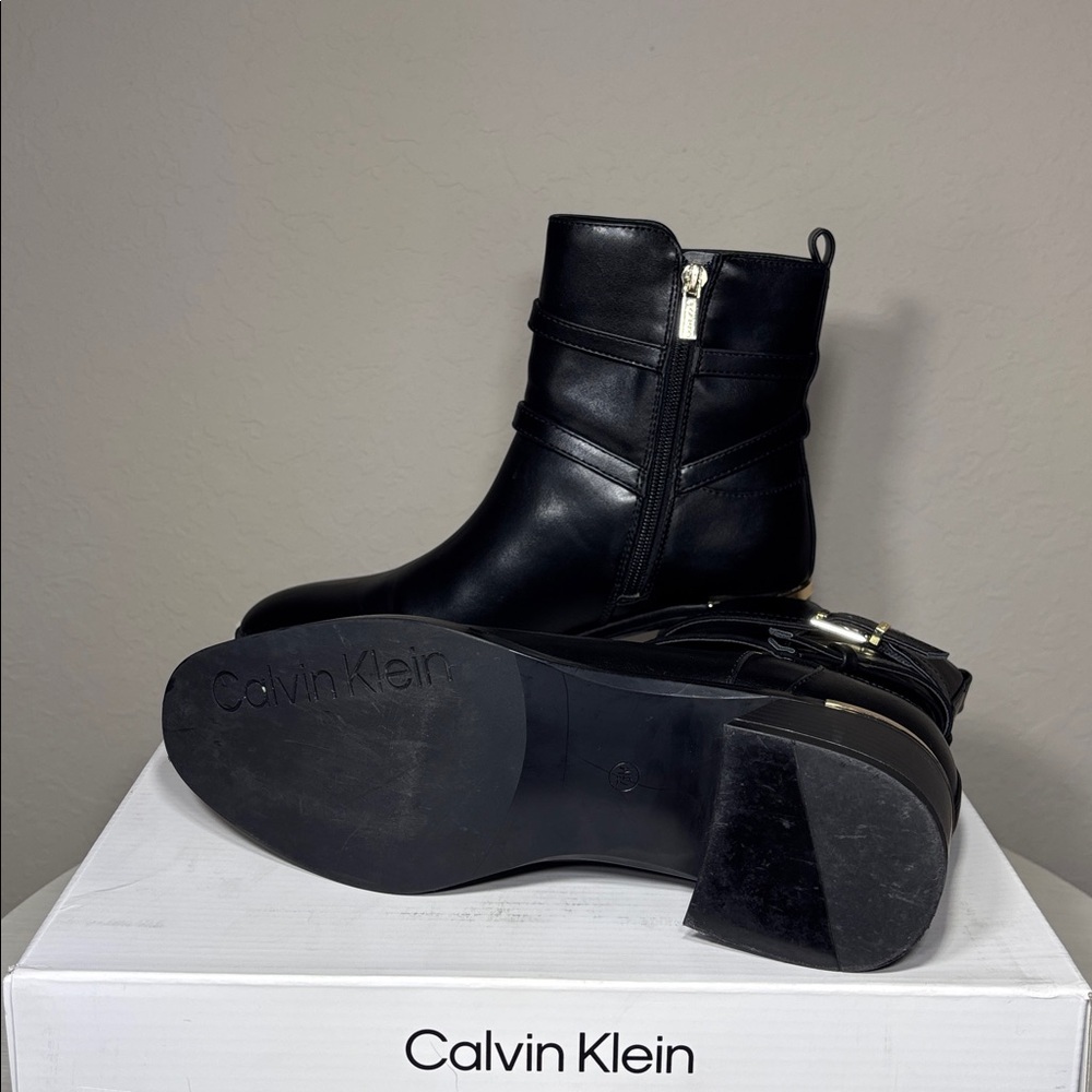 Calvin Klein Jasen Black Ankle Booties. Size 7.5 - Picture 7 of 11